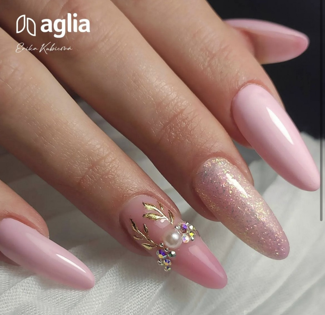 PALE PINK + DIAMOND FLAKE 3